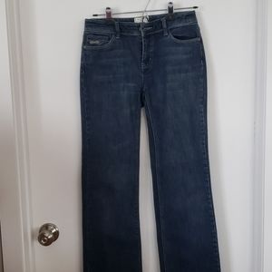 WHITE HOUSE BLACK MARKET  JEANS